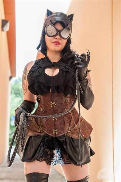 Steampunk Catwoman cosplay. Women's sexy steampunk costumes. Comic Book Steampunk cosplay