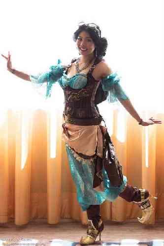 Steampunk Jasmine from Aladdin (Disney Princess Cosplay)