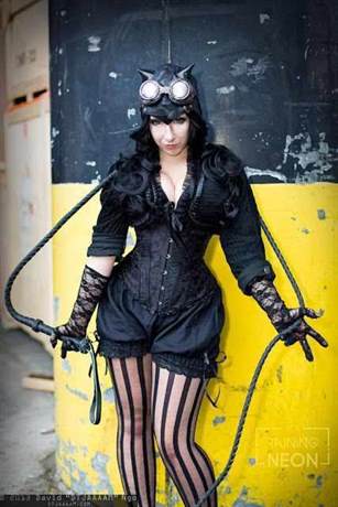 Women's steampunk clothing: steampunk catwoman costume. who wore it best?
